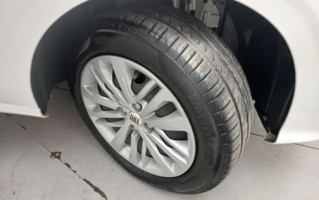 imagem-https://www.socarrao.com.br/sc-vehicle-images-prod/3958802/1789787480054-1_111752.jpg