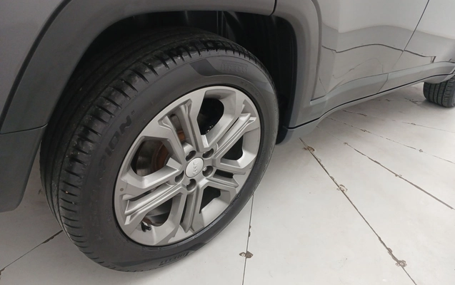 imagem-https://www.socarrao.com.br/sc-vehicle-images-prod/3958806/1789787489040-2_114351.jpg