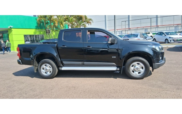 imagem-https://www.socarrao.com.br/sc-vehicle-images-prod/3958817/1789787540225-1_114723.jpg