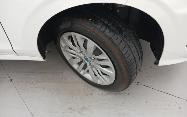 imagem-https://www.socarrao.com.br/sc-vehicle-images-prod/3958873/1789787753782-3_060208.jpg