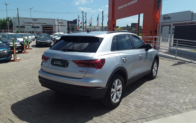 imagem-https://www.socarrao.com.br/sc-vehicle-images-prod/3958924/1789788885737-1_100046.jpg