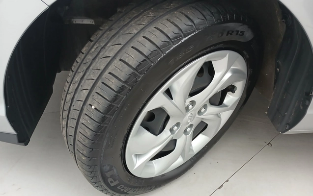 imagem-https://www.socarrao.com.br/sc-vehicle-images-prod/3958958/1789789058246-2_124307.jpg