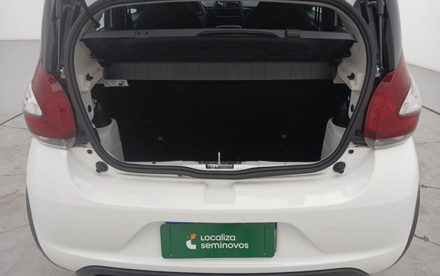 imagem-https://www.socarrao.com.br/sc-vehicle-images-prod/3958976/1789789078892-1_014144.jpg