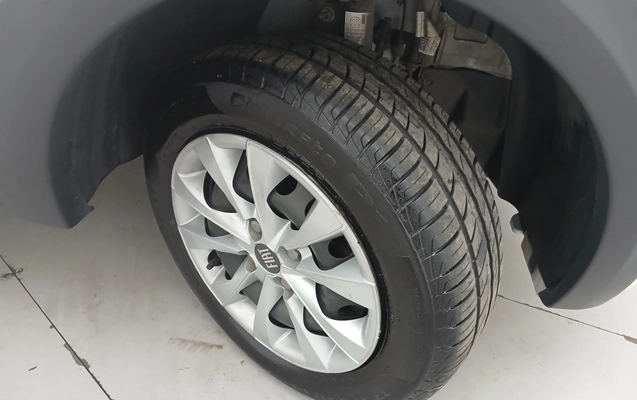 imagem-https://www.socarrao.com.br/sc-vehicle-images-prod/3958976/1789789078893-1_014146.jpg