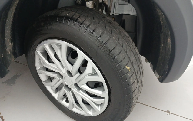 imagem-https://www.socarrao.com.br/sc-vehicle-images-prod/3958999/1789789125394-1_034310.jpg