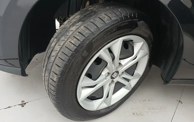 imagem-https://www.socarrao.com.br/sc-vehicle-images-prod/3959088/1789789336522-1_041434.jpg