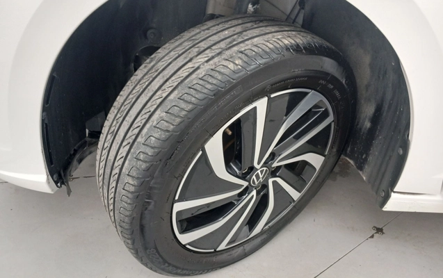 imagem-https://www.socarrao.com.br/sc-vehicle-images-prod/3959123/1789789391559-1_124306.jpg