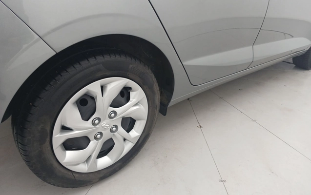 imagem-https://www.socarrao.com.br/sc-vehicle-images-prod/3959143/1789789448484-2_091243.jpg