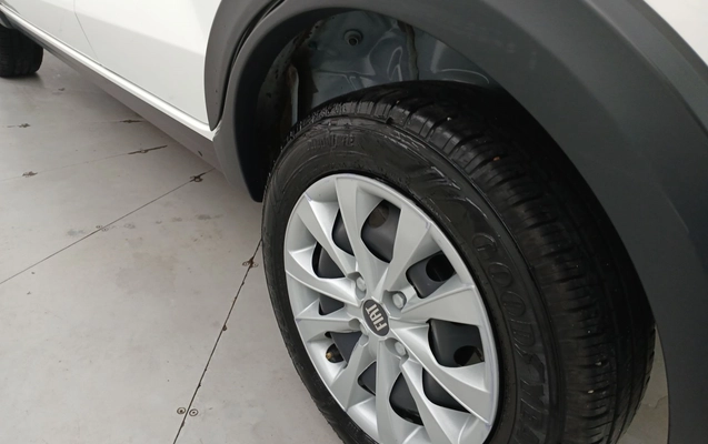 imagem-https://www.socarrao.com.br/sc-vehicle-images-prod/3959225/1789789867684-1_042340.jpg