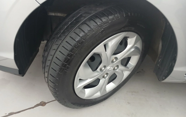 imagem-https://www.socarrao.com.br/sc-vehicle-images-prod/3959226/1789789868027-2_042728.jpg