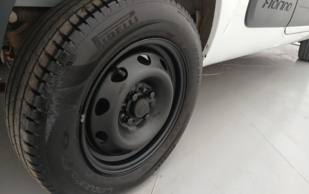 imagem-https://www.socarrao.com.br/sc-vehicle-images-prod/3959238/1789789916706-1_042356.jpg