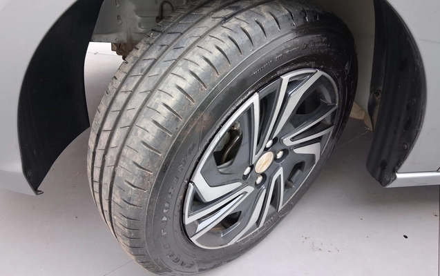 imagem-https://www.socarrao.com.br/sc-vehicle-images-prod/3959281/1789790153561-1_043432.jpg
