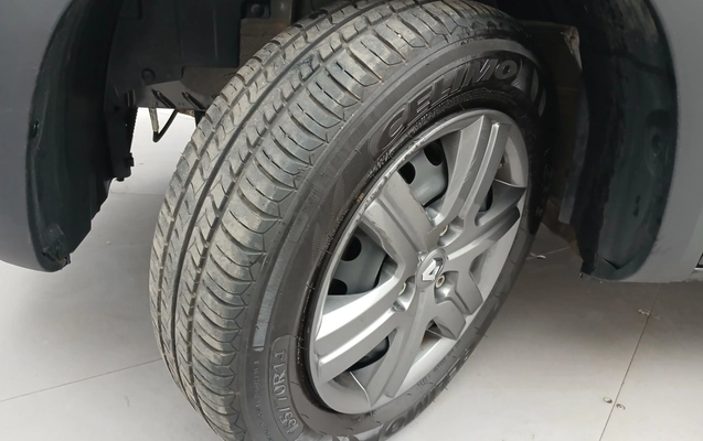 imagem-https://www.socarrao.com.br/sc-vehicle-images-prod/3959282/1789790156351-1_021923.jpg