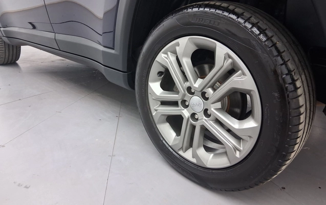 imagem-https://www.socarrao.com.br/sc-vehicle-images-prod/3959302/1789790691536-1_012427.jpg
