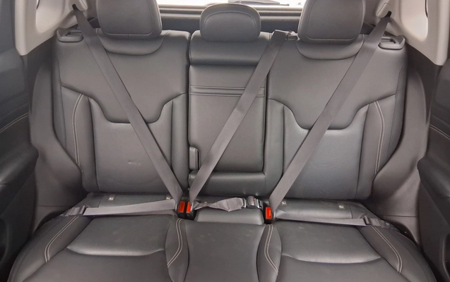 imagem-https://www.socarrao.com.br/sc-vehicle-images-prod/3959302/1789790691552-1_012433.jpg