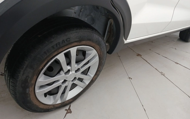 imagem-https://www.socarrao.com.br/sc-vehicle-images-prod/3959346/1789790959999-1_010936.jpg