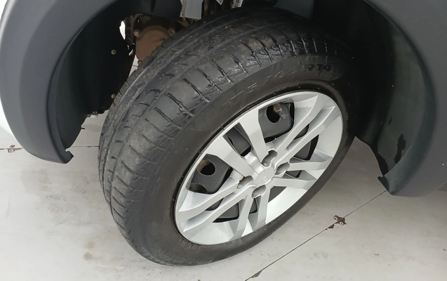 imagem-https://www.socarrao.com.br/sc-vehicle-images-prod/3959348/1789790962744-1_010932.jpg