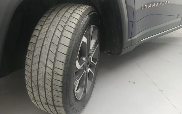 imagem-https://www.socarrao.com.br/sc-vehicle-images-prod/3959355/1789790994516-2_011750.jpg