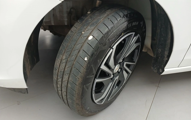 imagem-https://www.socarrao.com.br/sc-vehicle-images-prod/3959375/1789791108356-1_024255.jpg