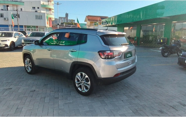imagem-https://www.socarrao.com.br/sc-vehicle-images-prod/3959437/1789792084540-1_094702.jpg