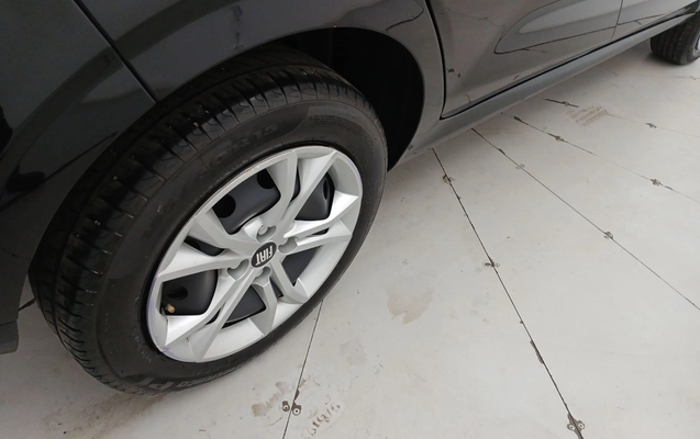 imagem-https://www.socarrao.com.br/sc-vehicle-images-prod/3959510/1789792179584-1_022227.jpg