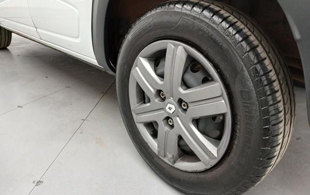 imagem-https://www.socarrao.com.br/sc-vehicle-images-prod/3959519/1789792192535-1_060641.jpg