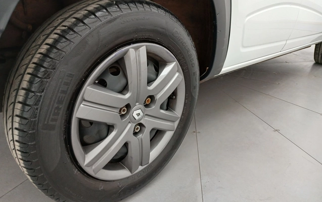 imagem-https://www.socarrao.com.br/sc-vehicle-images-prod/3959522/1789792197516-1_011314.jpg