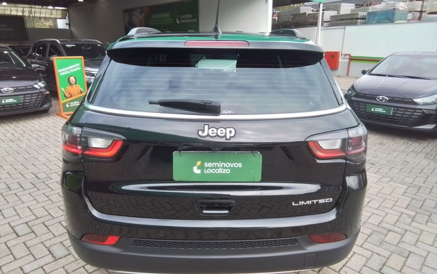 imagem-https://www.socarrao.com.br/sc-vehicle-images-prod/3959540/1789792213155-1_054900.jpg