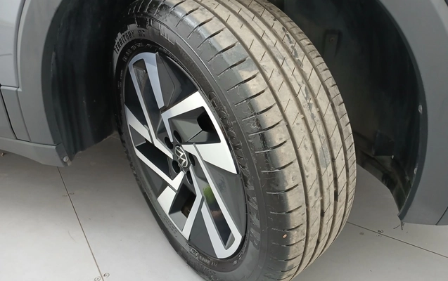 imagem-https://www.socarrao.com.br/sc-vehicle-images-prod/3959554/1789792232570-2_011149.jpg