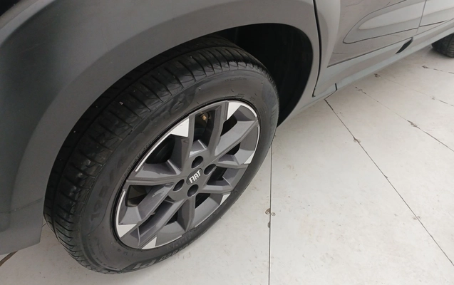 imagem-https://www.socarrao.com.br/sc-vehicle-images-prod/3959568/1789792238669-1_092750.jpg