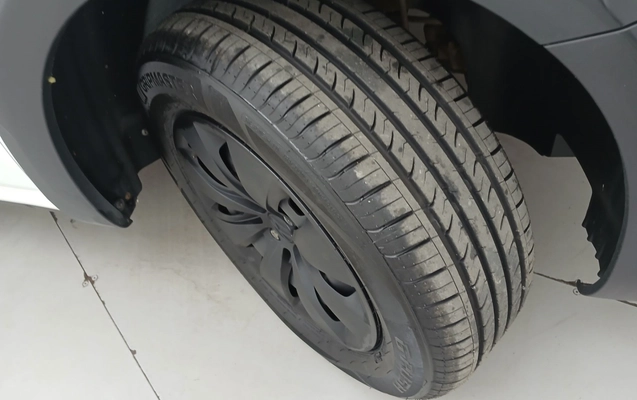 imagem-https://www.socarrao.com.br/sc-vehicle-images-prod/3959727/1789792526431-2_082714.jpg