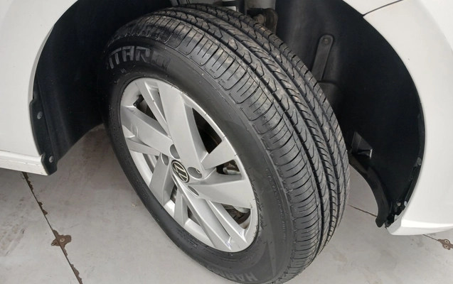 imagem-https://www.socarrao.com.br/sc-vehicle-images-prod/3959788/1789792657027-1_093010.jpg