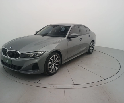 BMW 320i 2023 Cinza — foto 1 de 3