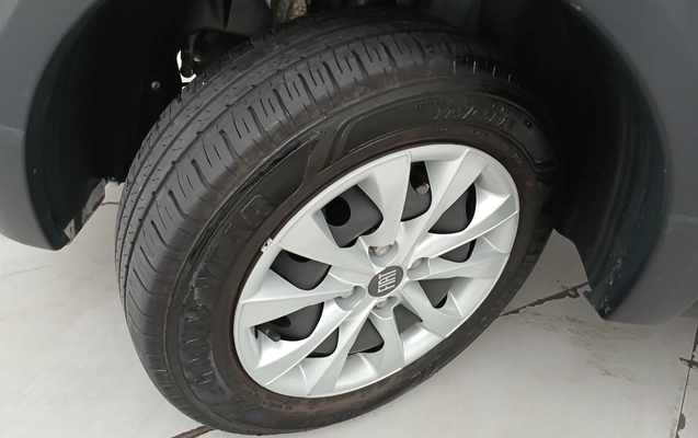 imagem-https://www.socarrao.com.br/sc-vehicle-images-prod/3959855/1789792745380-2_033958.jpg