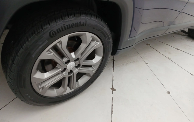 imagem-https://www.socarrao.com.br/sc-vehicle-images-prod/3959882/1789792783215-1_021435.jpg