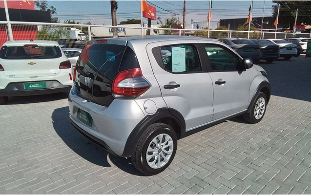 imagem-https://www.socarrao.com.br/sc-vehicle-images-prod/3959941/1789793050697-1_022303.jpg