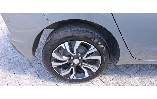 imagem-https://www.socarrao.com.br/sc-vehicle-images-prod/3959970/1789793085516-2_011818.jpg