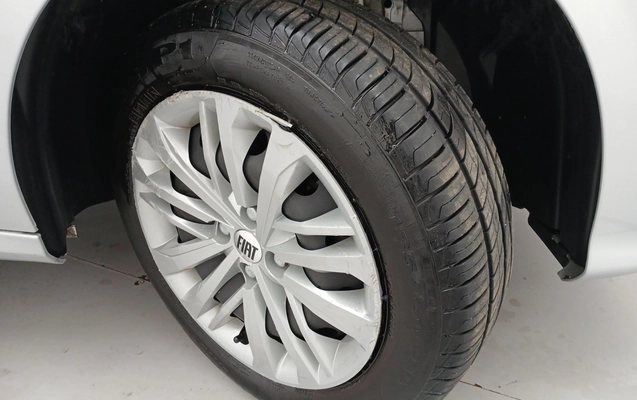 imagem-https://www.socarrao.com.br/sc-vehicle-images-prod/3959976/1789793091253-2_033127.jpg