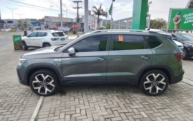 imagem-https://www.socarrao.com.br/sc-vehicle-images-prod/3960014/1789793125865-1_031209.jpg