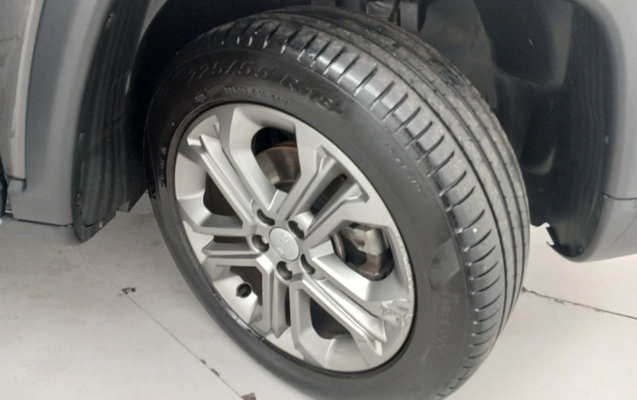 imagem-https://www.socarrao.com.br/sc-vehicle-images-prod/3960029/1789793142748-1_110352.jpg