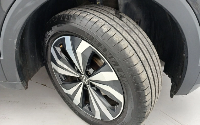imagem-https://www.socarrao.com.br/sc-vehicle-images-prod/3960107/1789793219107-2_034605.jpg