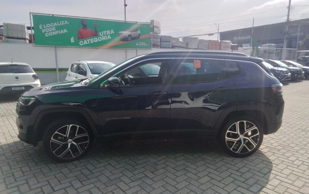imagem-https://www.socarrao.com.br/sc-vehicle-images-prod/3960171/1789793285519-2_014812.jpg