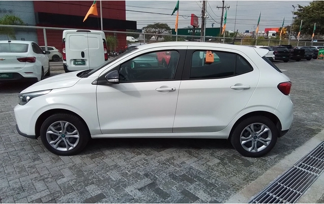imagem-https://www.socarrao.com.br/sc-vehicle-images-prod/3960173/1789793288270-2_125637.jpg
