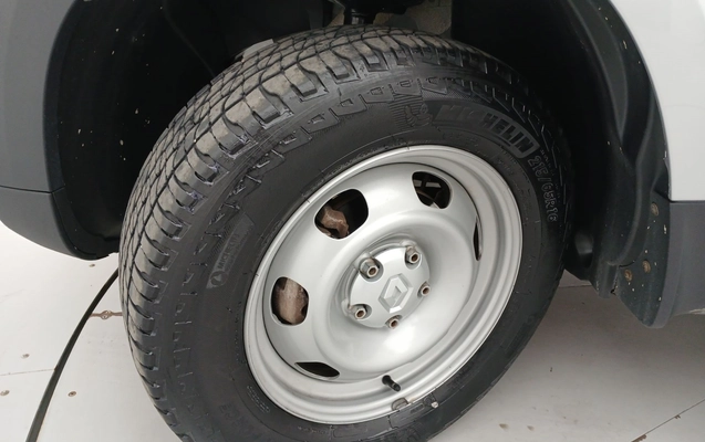 imagem-https://www.socarrao.com.br/sc-vehicle-images-prod/3960178/1789793293918-1_042746.jpg