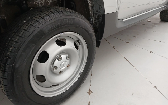 imagem-https://www.socarrao.com.br/sc-vehicle-images-prod/3960178/1789793293922-2_042747.jpg