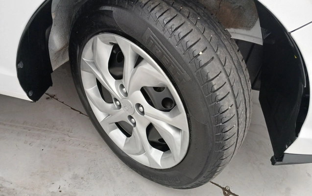 imagem-https://www.socarrao.com.br/sc-vehicle-images-prod/3960206/1789793315962-1_014850.jpg