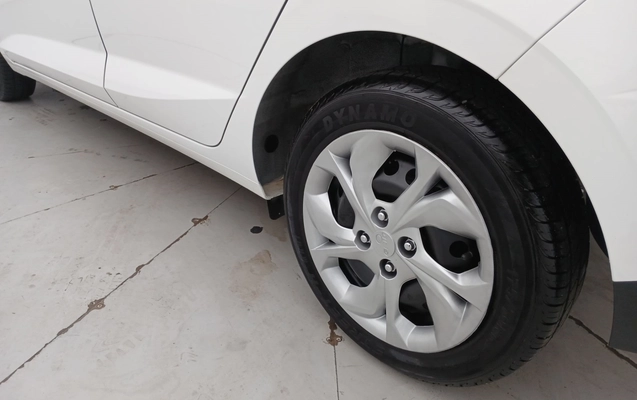 imagem-https://www.socarrao.com.br/sc-vehicle-images-prod/3960206/1789793315962-2_014849.jpg