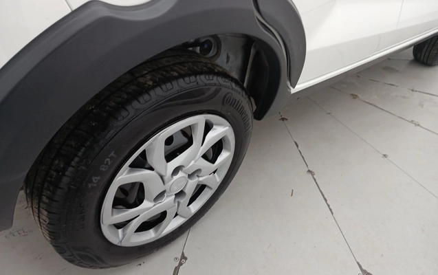 imagem-https://www.socarrao.com.br/sc-vehicle-images-prod/3960223/1789793339877-2_044641.jpg