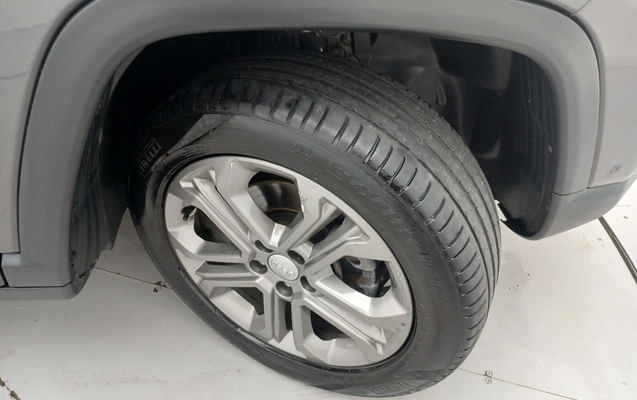 imagem-https://www.socarrao.com.br/sc-vehicle-images-prod/3960245/1789793364040-1_092307.jpg