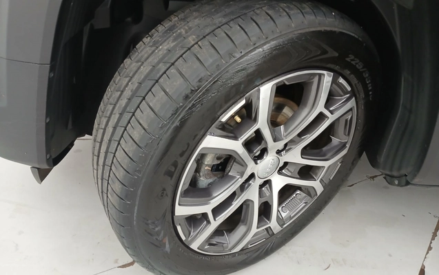 imagem-https://www.socarrao.com.br/sc-vehicle-images-prod/3960268/1789793403404-1_113121.jpg